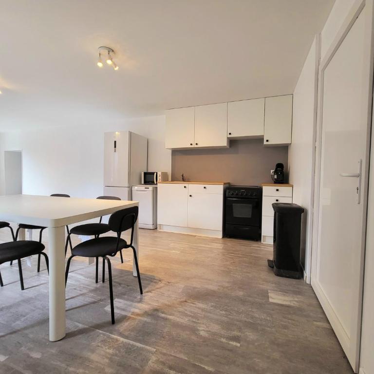 Appartement Aloïs 4 - Appartement 2 Chambres avec Vue sur la Montagne - 2