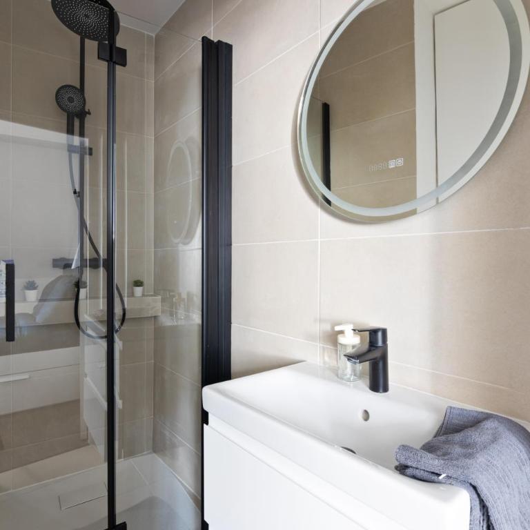 Superb Studio Appartement Quartier Les Marais Free Netflix - Studio Standard - 8