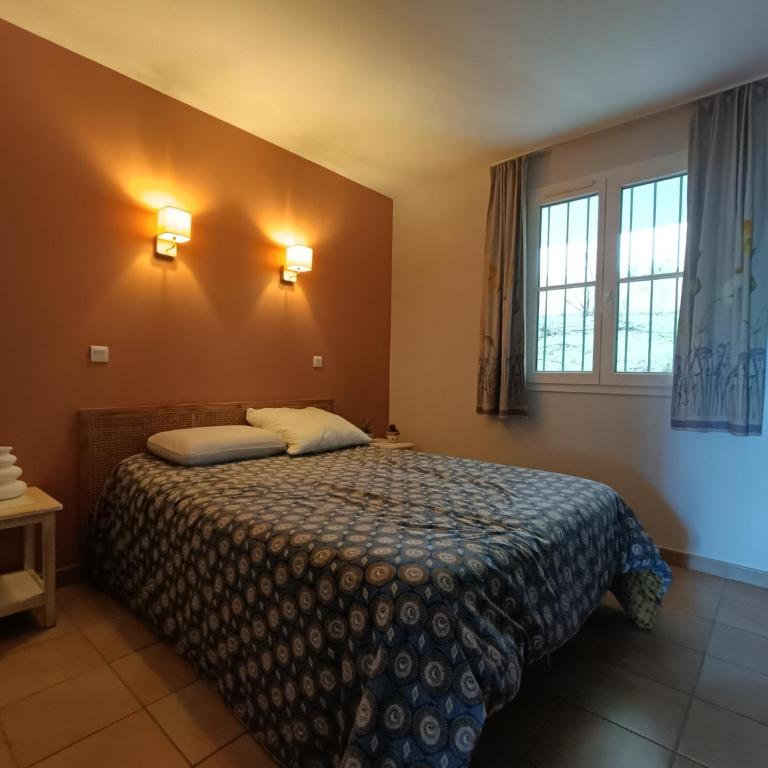 Jolie appartement PIERRE & VACANCES avec vue sur mer St TROPEZ - Apartment mit 1 Schlafzimmer - 12