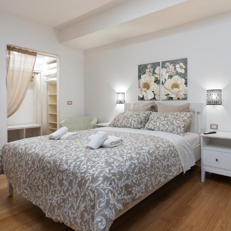 Your Place in Rome Apartments - Two-Bedroom Apartment - 3