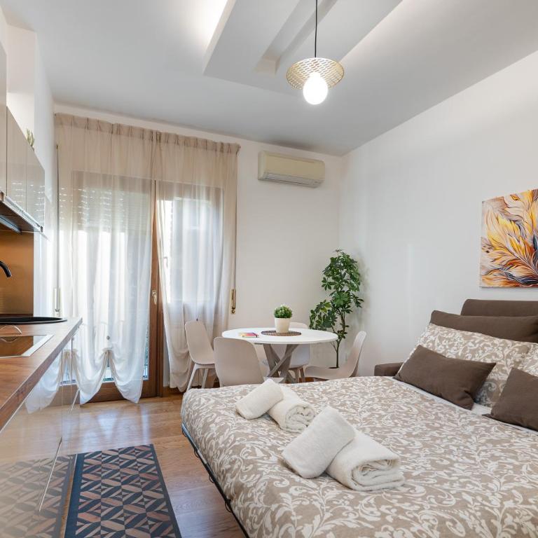 Your Place in Rome Apartments - One-Bedroom Apartment - 11