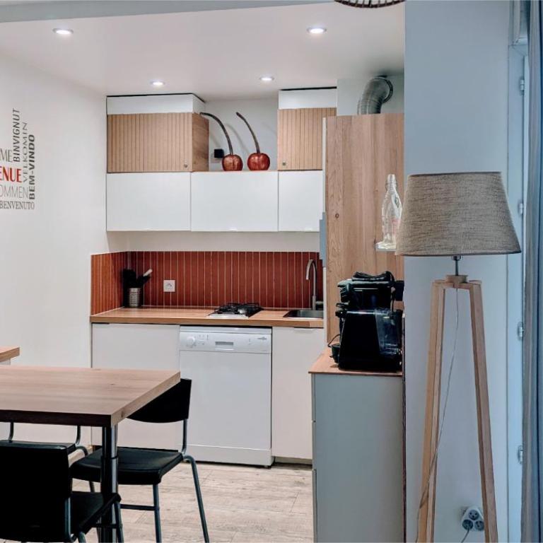 F2 garage box WiFi terasse clim Gare Fac Eco Richter - Apartment mit 1 Schlafzimmer - 6