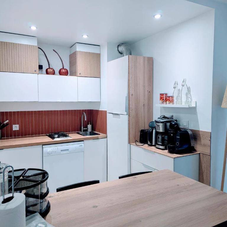 F2 garage box WiFi terasse clim Gare Fac Eco Richter - Apartment mit 1 Schlafzimmer - 5