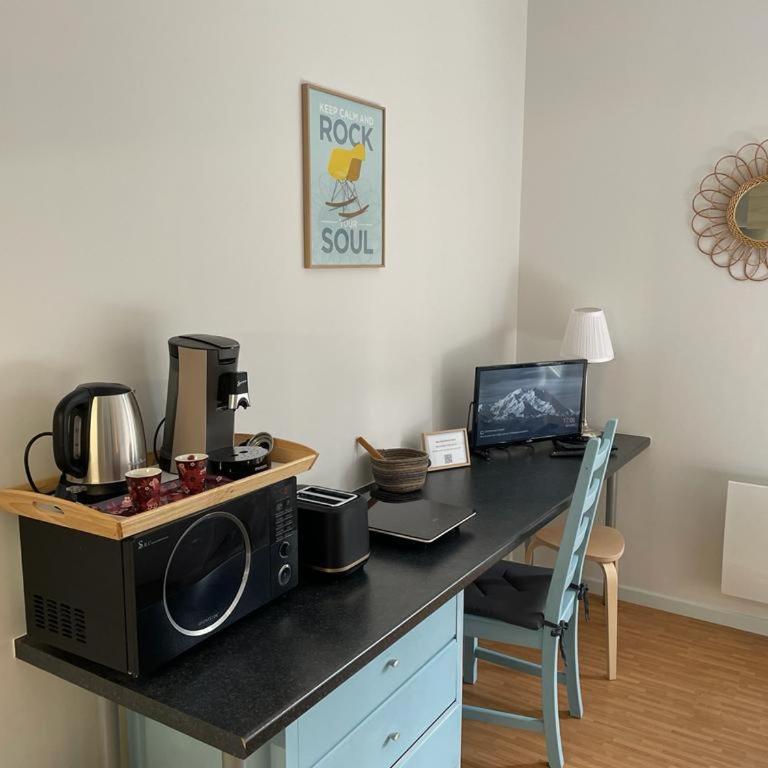 Grenier a sel hyper centre magnifique studio - Apartment - 2