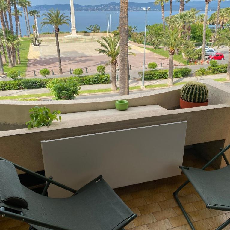 Charmant studio en front de mer avec balcon - Apartment mit 1 Schlafzimmer - 1