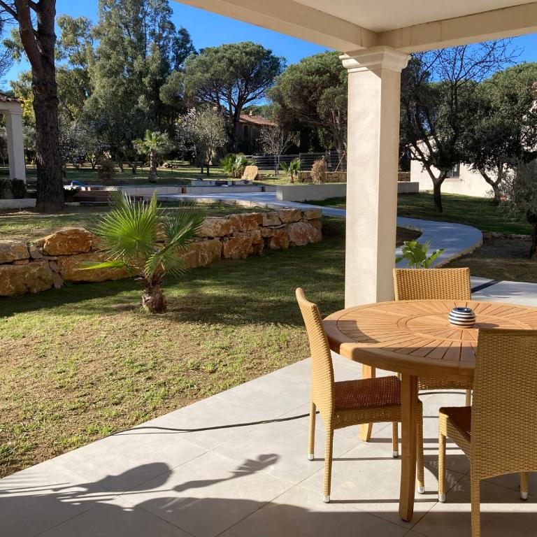 Loumar - Chambre Double avec Terrasse - 30