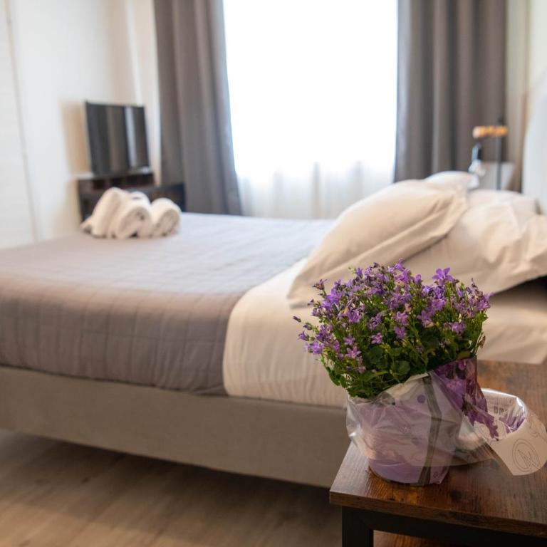 Vatican Fashion Home - Three-Bedroom Apartment - 51