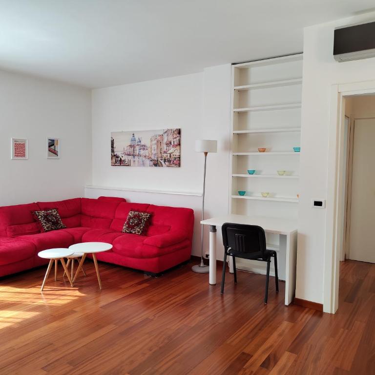 Your City Retreat - Two-Bedroom Apartment - 2