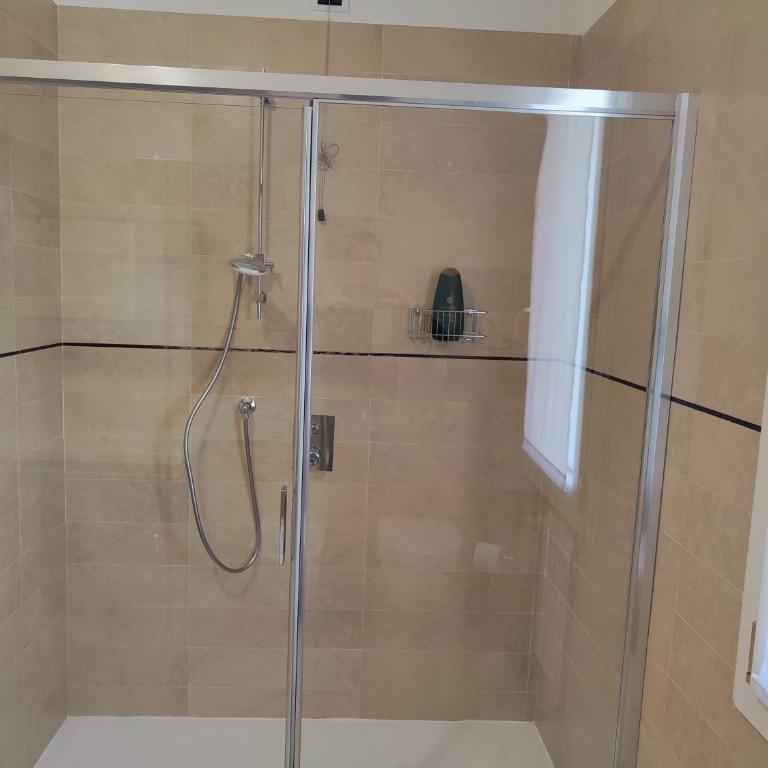 Your City Retreat - Two-Bedroom Apartment - 4