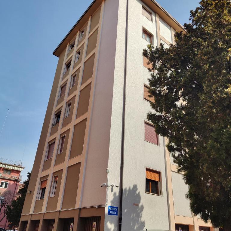 Your City Retreat - Two-Bedroom Apartment - 33