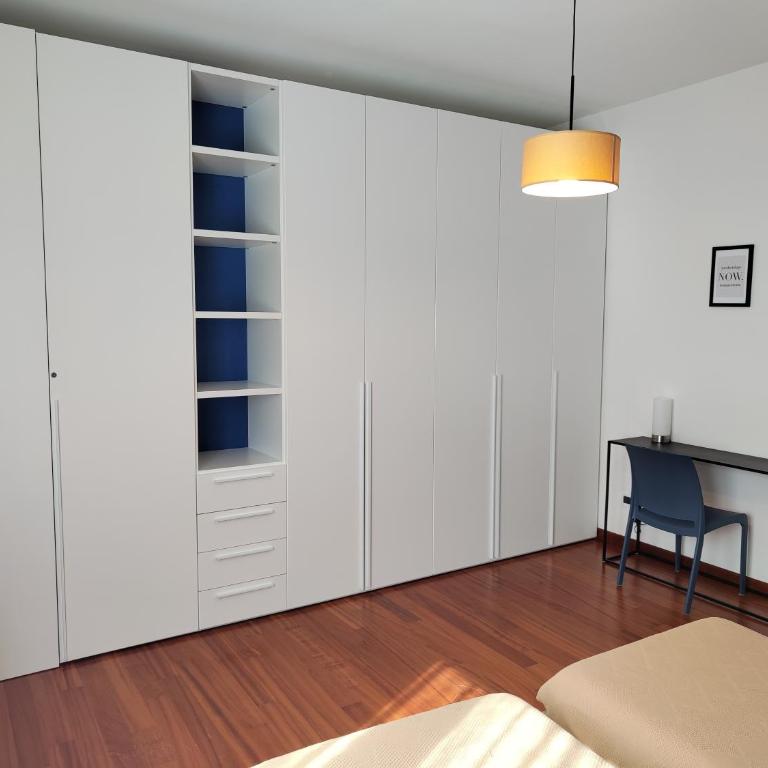 Your City Retreat - Two-Bedroom Apartment - 16