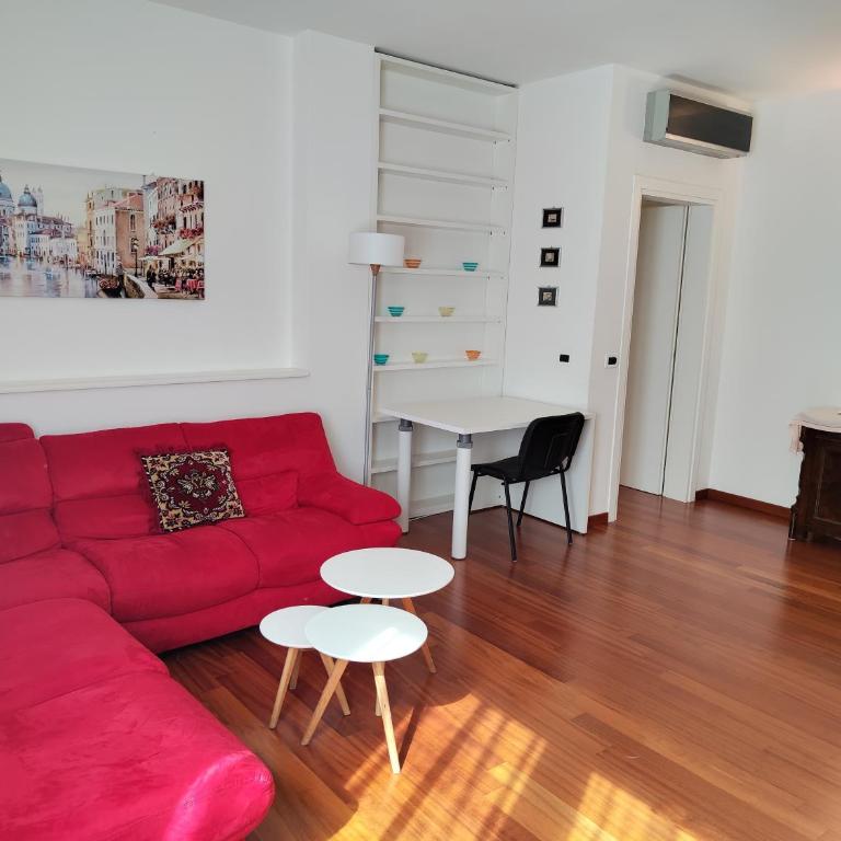 Your City Retreat - Two-Bedroom Apartment - 22