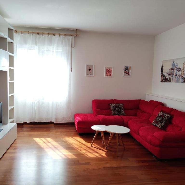Your City Retreat - Two-Bedroom Apartment - 1