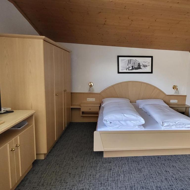 Appartements Tschol Martin - Standard Apartment mit 1 Schlafzimmer und Balkon - 5