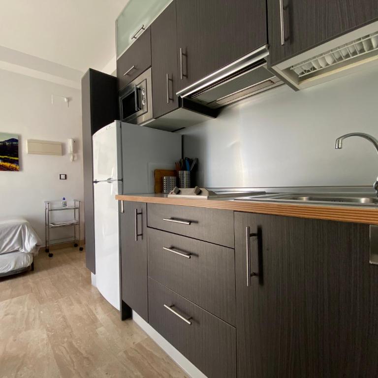 Suite Apartment City Center - Aloha Sevilla - Estudio - 7