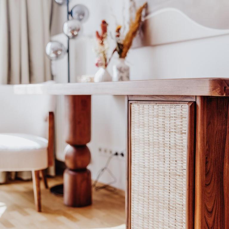 Lumen Homes - Altstadt-Residenz, direkt im Zentrum, geräumiges Apartment mit 5 Zimmern, Küche - Three-Bedroom Apartment - 25