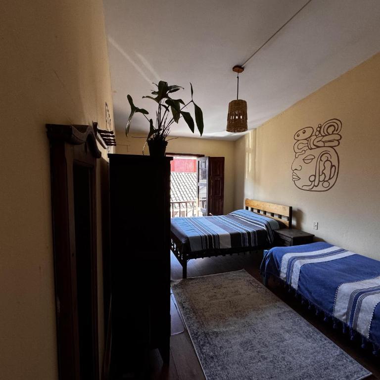 Hostel Casa De Yagil - Triple Room with Bathroom - 1