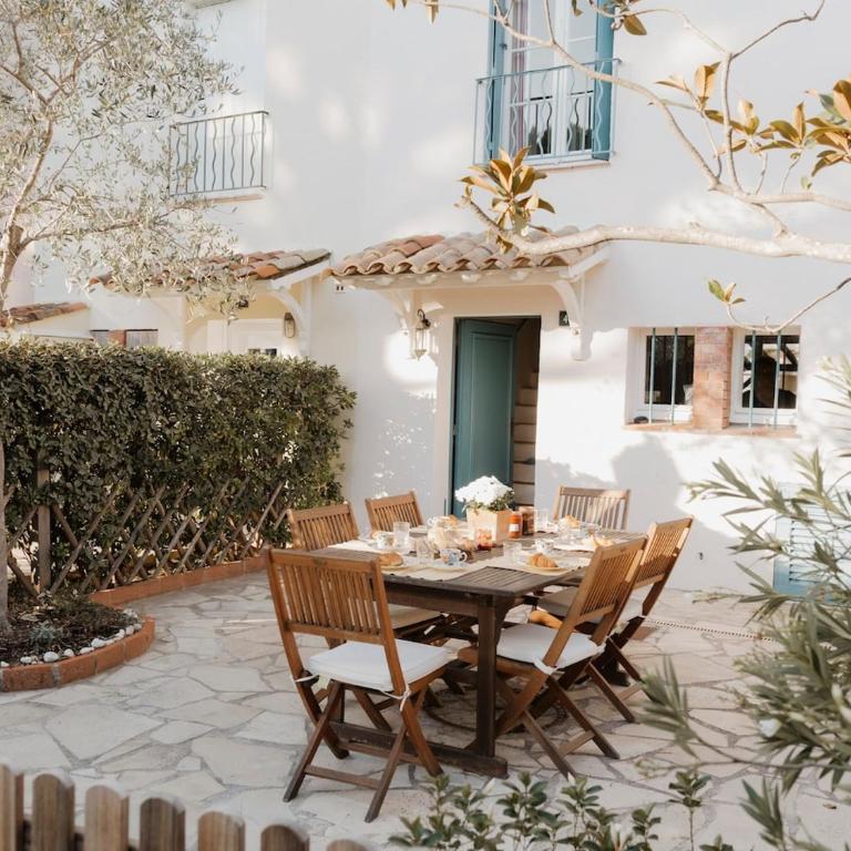 Hübsches Haus direkt am Wasser, St. Tropez 15 Min! - Haus mit 4 Schlafzimmern - 15