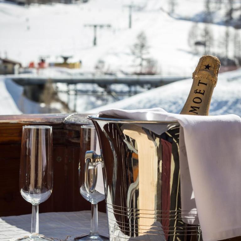 Hotel Bristol - Doppelzimmer mit Bergblick - 10