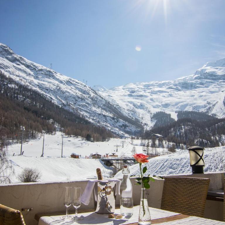 Hotel Bristol - Doppelzimmer mit Bergblick - 11
