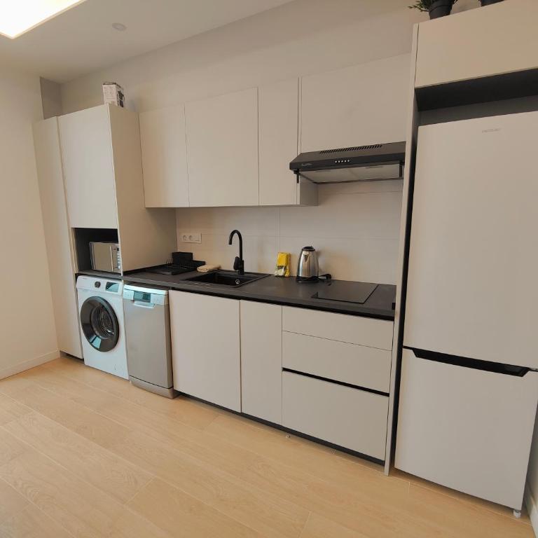 Delfín - Entire Apt - Near Beach and Stadium by Río Turia Apartments - One-Bedroom Apartment - 14
