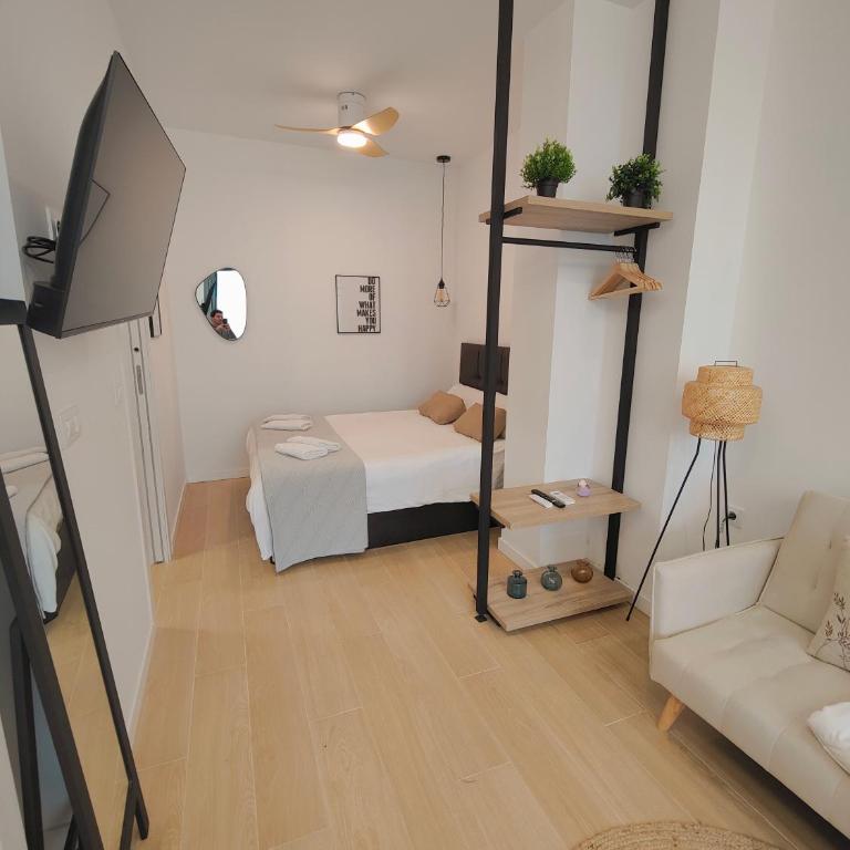 Delfín - Entire Apt - Near Beach and Stadium by Río Turia Apartments - One-Bedroom Apartment - 17