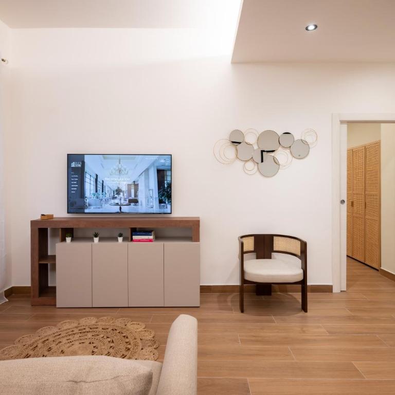 Luca Stay Duomo Visconti Suites - Appartamento Superior con Balcone - 7