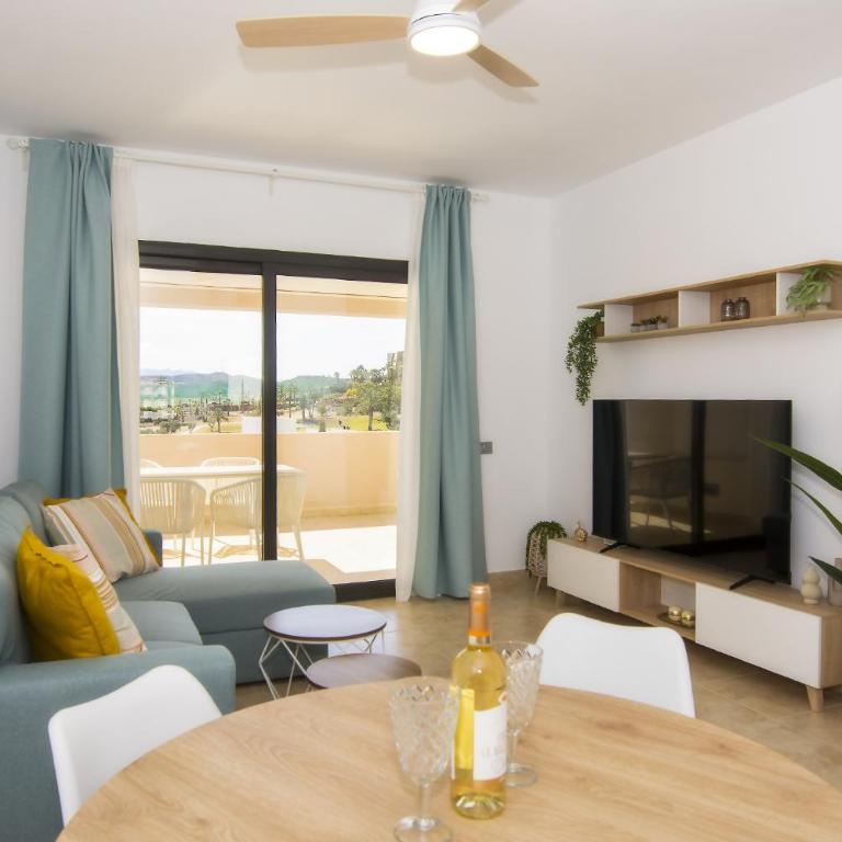 A Estrenar con Terraza Piscina y Parking Gratis - Apartamento Deluxe - 14
