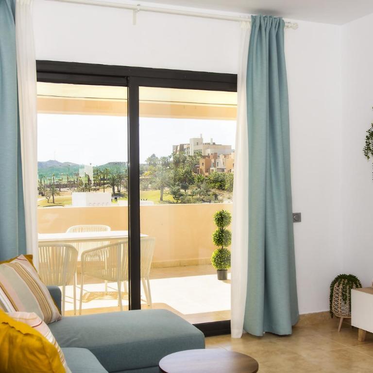 A Estrenar con Terraza Piscina y Parking Gratis - Apartamento Deluxe - 16
