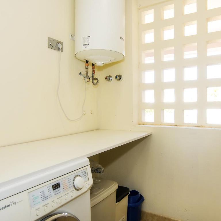 A Estrenar con Terraza Piscina y Parking Gratis - Apartamento Deluxe - 27