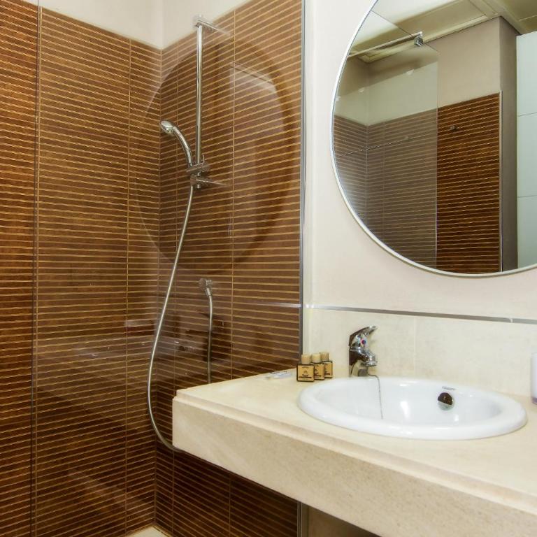 A Estrenar con Terraza Piscina y Parking Gratis - Apartamento Deluxe - 42