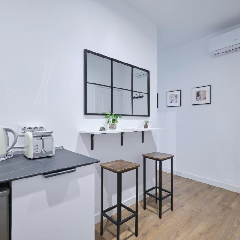 Lovely Apartments - Apartasuite completo en excelente ubicación en Madrid - Apartamento de 1 dormitorio - 24