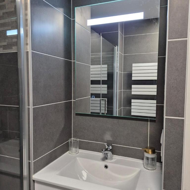 Frida, Terrasse exposée plein sud, Wifi, Parking double, - Appartamento con 2 Camere da Letto - 30