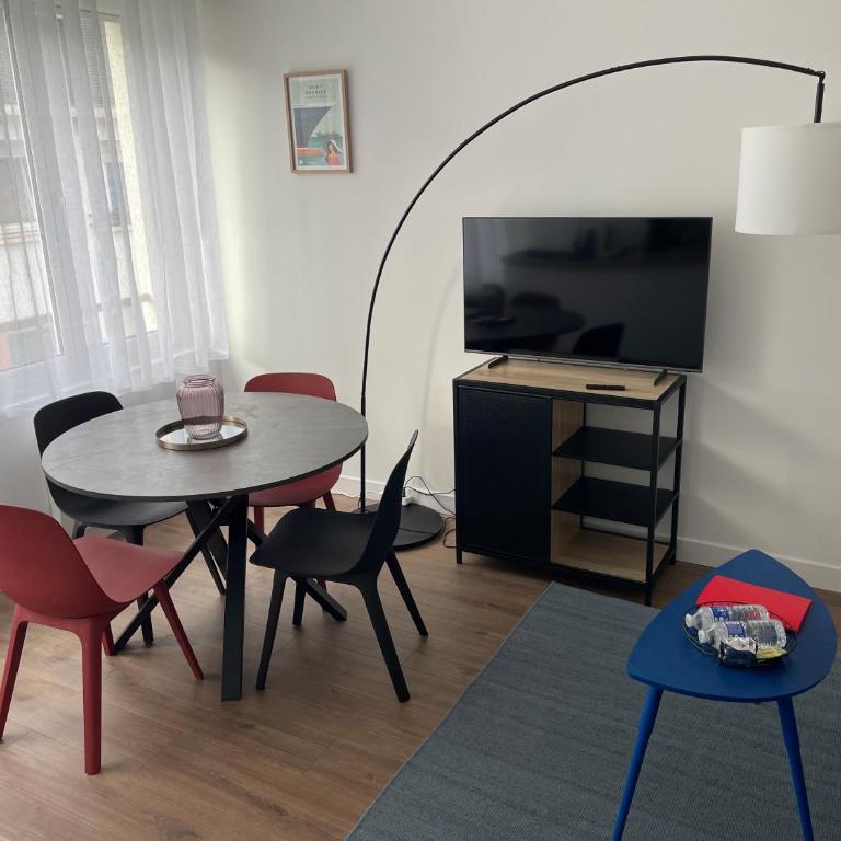 Appartement T2 - 202 - Hyper Centre - Intégralement rénové - Toutes commodités à pied - Appartement 1 Chambre - 5