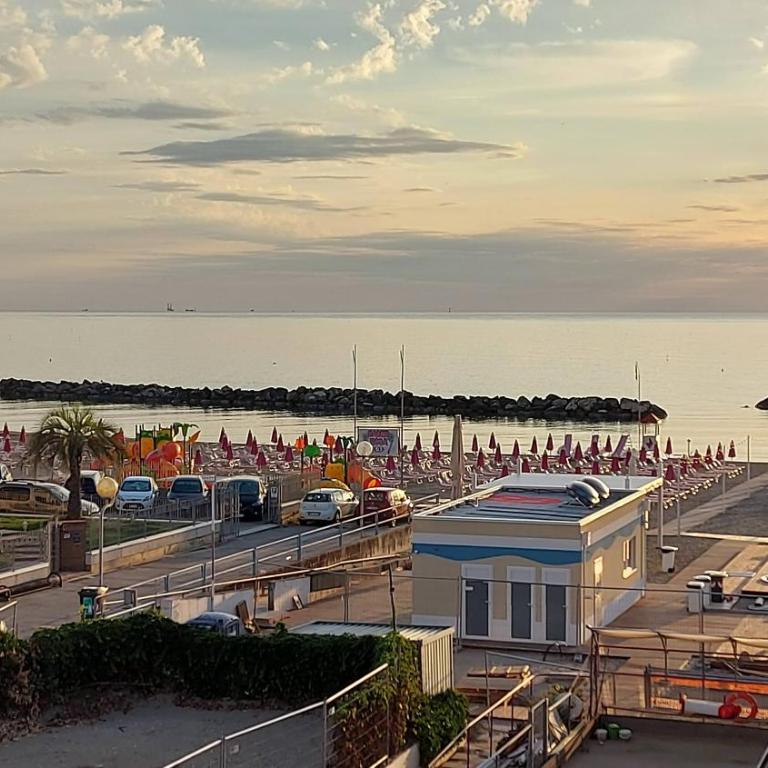 Fronte Mare 60 - Appartamento con 2 Camere da Letto - 26
