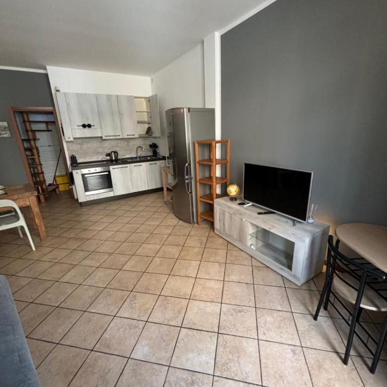 La casa di Ale - Appartamento con 1 Camera da Letto - 11