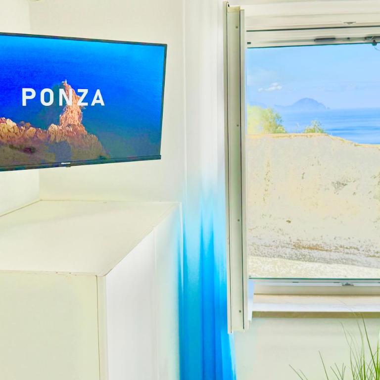 PonzaSmeralda Le Forna - Appartamento con 2 Camere da Letto, Terrazza e Vista Mare - 2