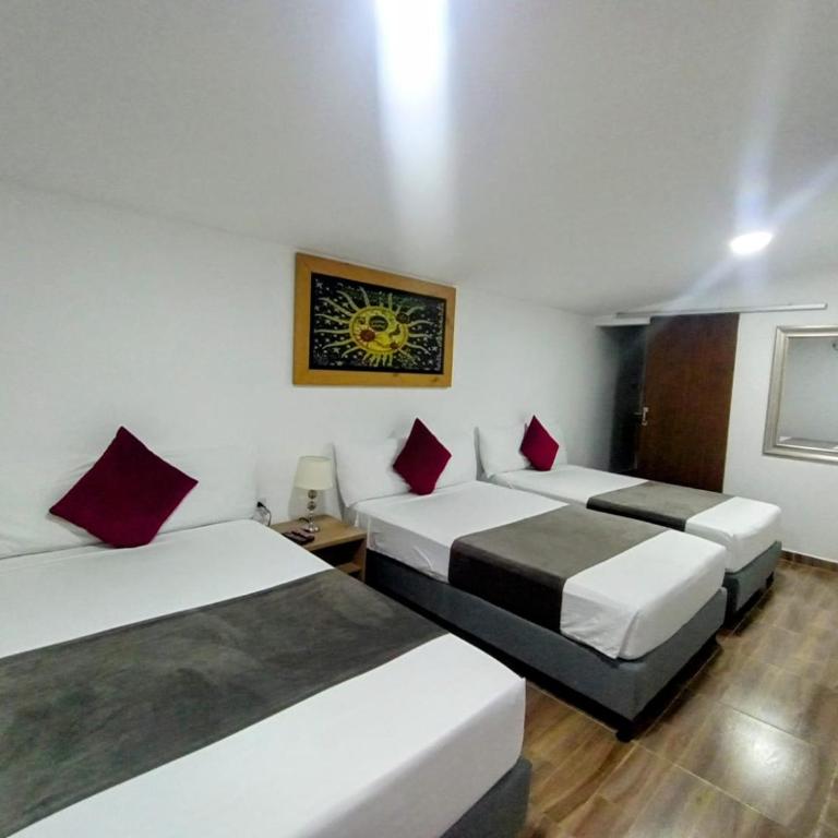 Aguacatala Hotel Boutique - Habitación Triple Confort - 3