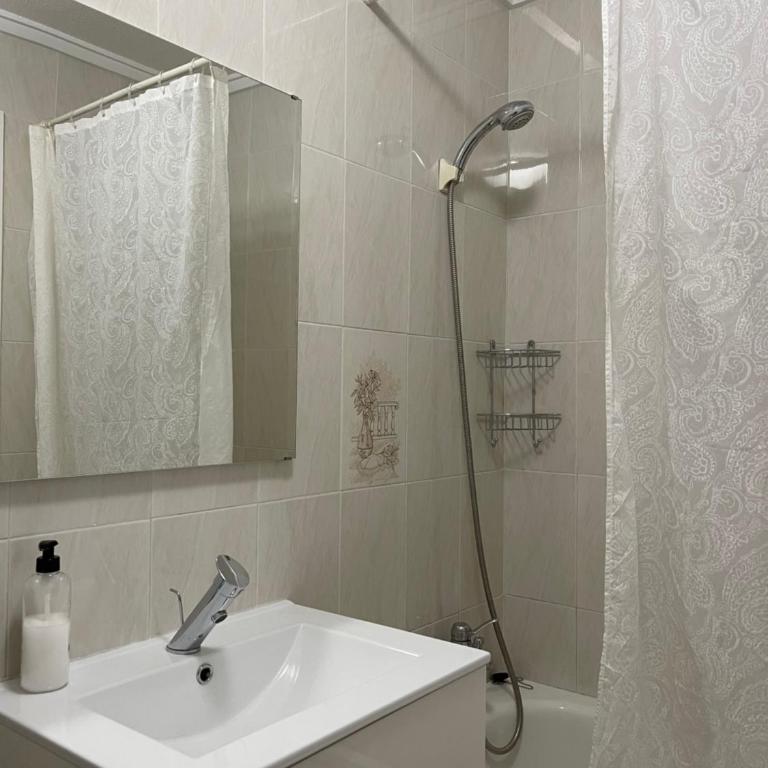 Sunny Ático - Apartamento de 1 dormitorio - 9