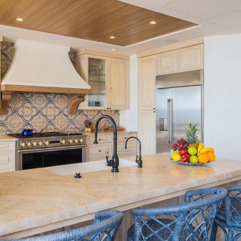 Beautiful 5 Bd Villas Del Mar Villa Staffed & Steps from the Beach - Deluxe Villa - 38