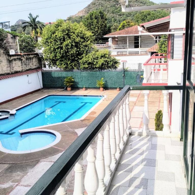 Casa campestre con piscina y jacuzzi en Melgar - Casa con 1 dormitorio - 9