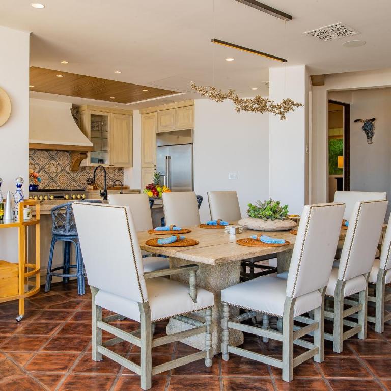 Beautiful 5 Bd Villas Del Mar Villa Staffed & Steps from the Beach - Deluxe Villa - 56