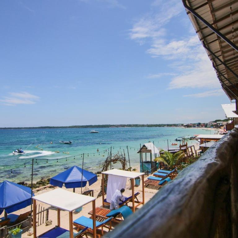 Cabaña Coral Azul - Habitación Doble Deluxe con balcón y vistas al mar - 7