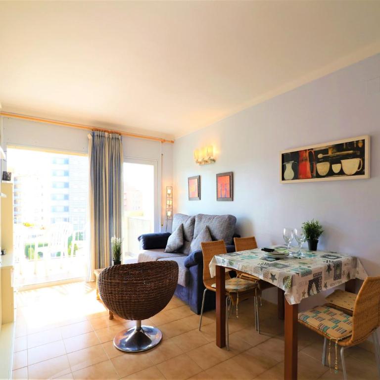 Apartment in Roses near Sta Margarita Beach - One-Bedroom Apartment - 2