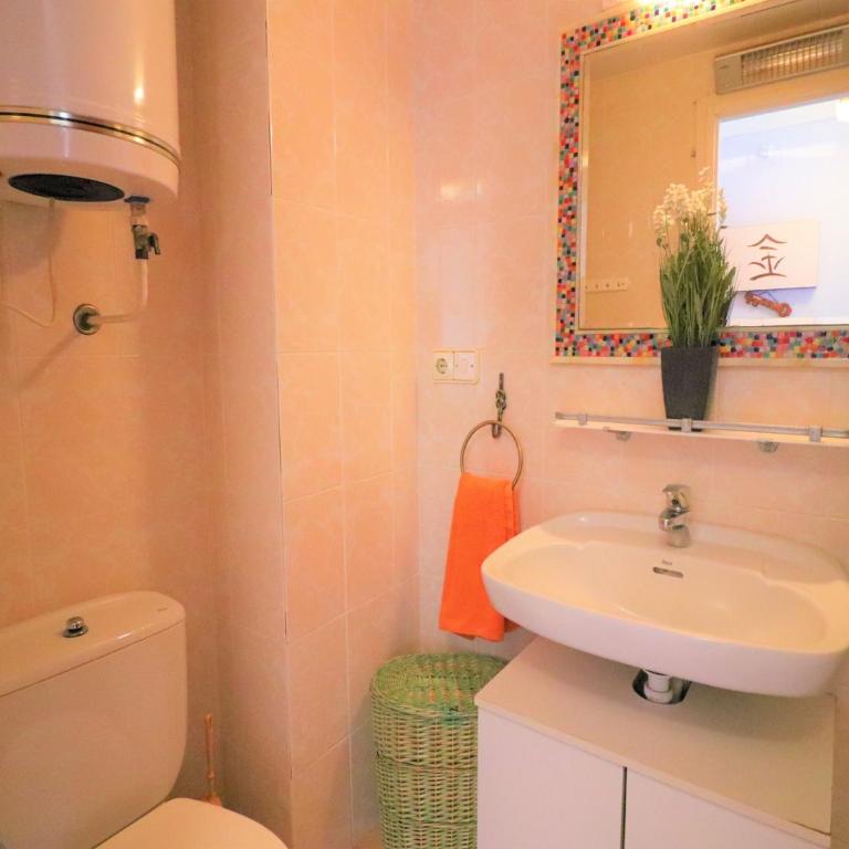 Apartment in Roses near Sta Margarita Beach - One-Bedroom Apartment - 16