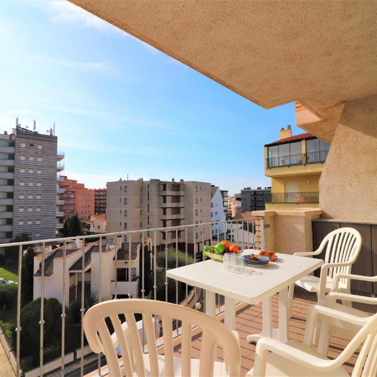 Apartment in Roses near Sta Margarita Beach - One-Bedroom Apartment - 18