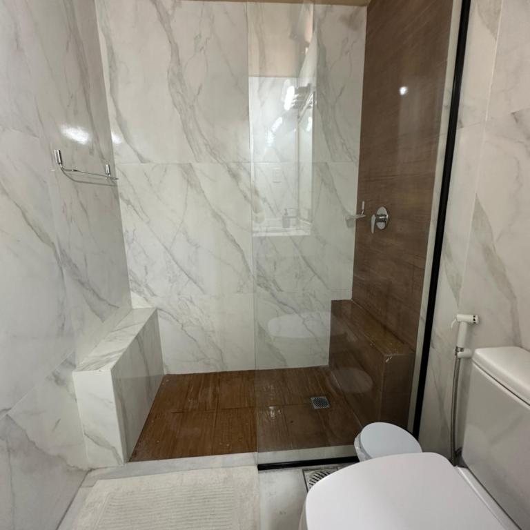 Downtown Room - Habitación Doble Estándar con baño compartido - 11