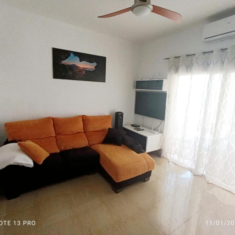 Apartamento Paraíso Playa Chica Santa Cruz de Tenerife - Apartamento de un dormitorio independiente y dos camas individuales en la sala de estar - 4