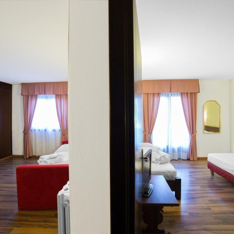 Hotel Baita Clementi - Camera Familiare (3 Adulti + 2 Bambini) - 6
