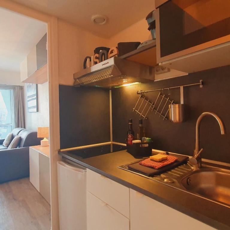 Le Petit Saint Clair accès direct Plages pour 2 Climatisation Wifi - ROSSIconciergerie - Linge inclus - Standard Studio - 11